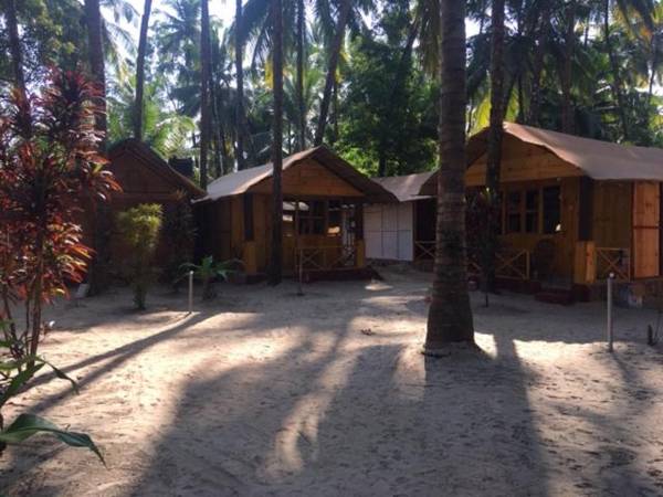 Om Ganesh Beach Huts 2