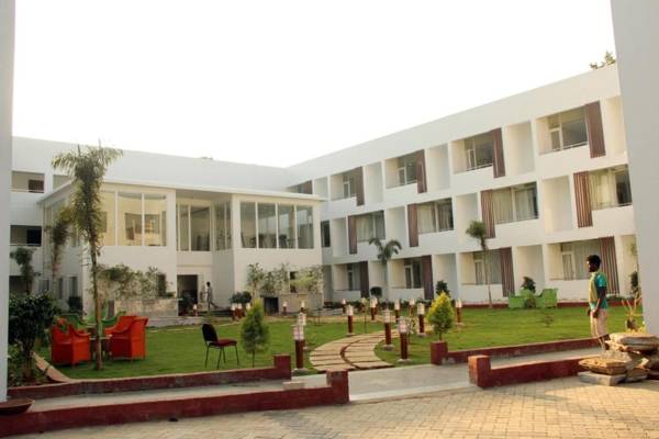 Saaral Resort