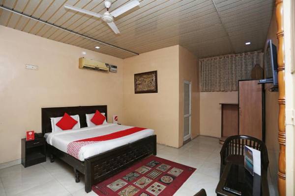 OYO 7147 Hotel Madhur Regency