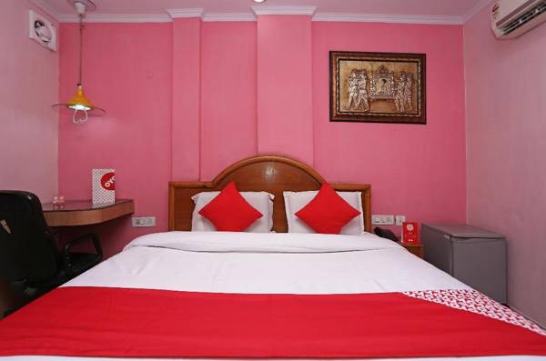 OYO 7147 Hotel Madhur Regency