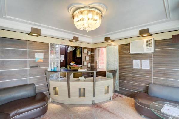 CAPITAL O74359 Hotel Mukut Mahal