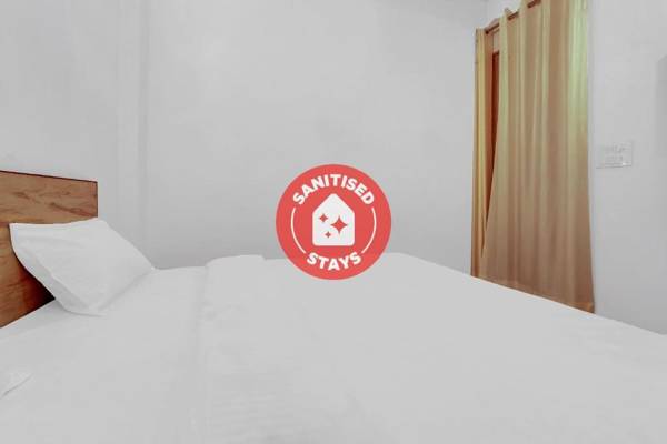 OYO 86016 Hotel Larissa