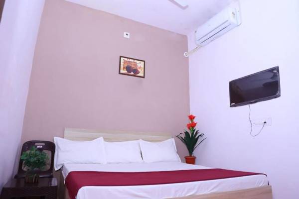 OYO 88297 Pacific Hotel