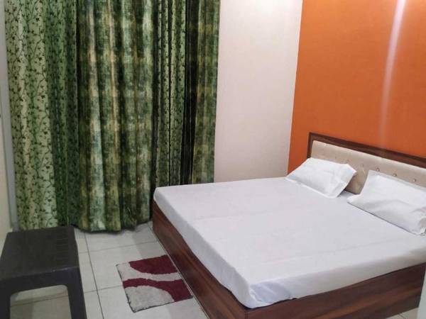POP 91333 Hotel Nishant Residency