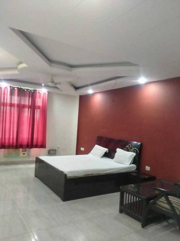 OYO 87256 Nu Regency Hotal Dharuhera