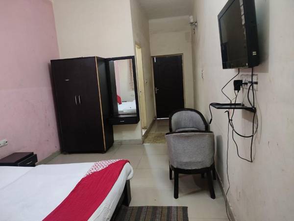 OYO 87256 Nu Regency Hotal Dharuhera