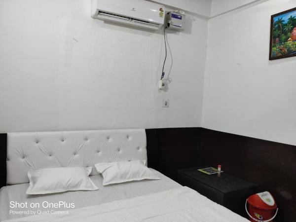 OYO 87549 Andaaz Residency Room & Restaurant