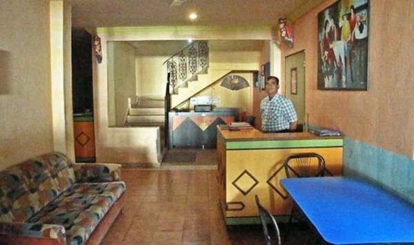 SEAWOODS BEACH HOTEL