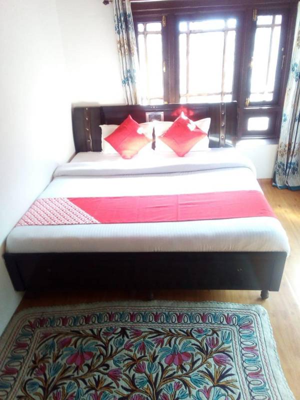 Travelers Homestay & Spa Pahalgam