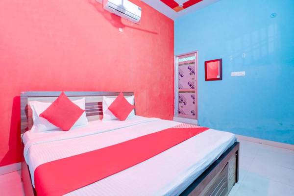 OYO 79756 Hotel Holiday