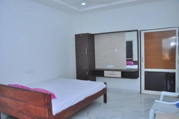 OYO 91745 Dgb Convention Lodge