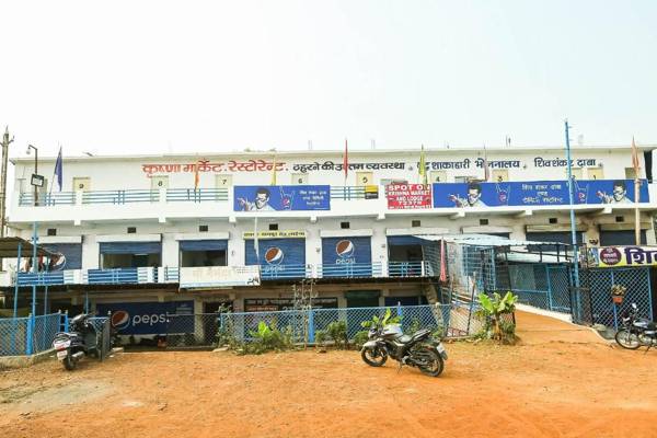 SPOT ON 72378 Krishna Market And Lodge