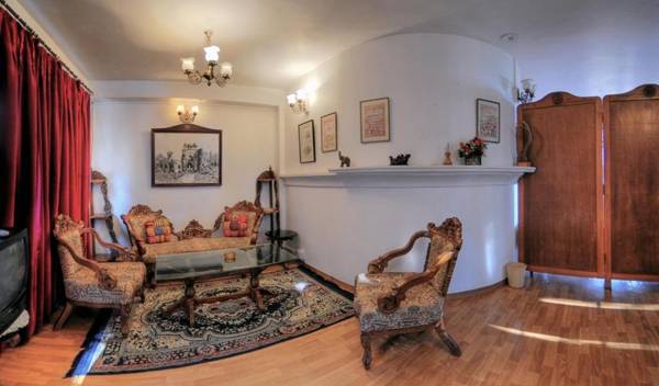 Hotel Clouds End Villa Cottages