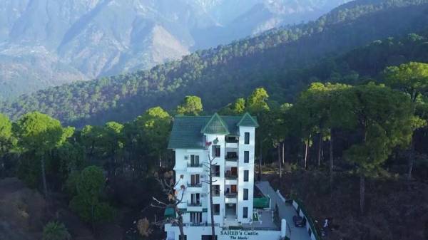 Hotel Sahebs Castle McLeodganj