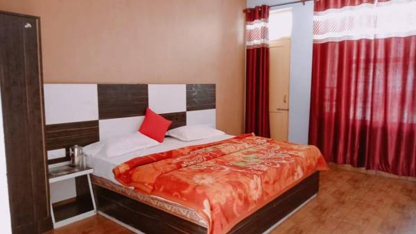 Snow Mountain Guest House