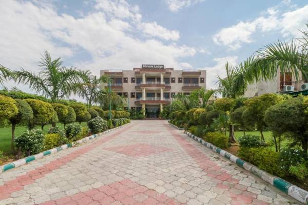 OYO 75331 Hotel Shivam Lodge