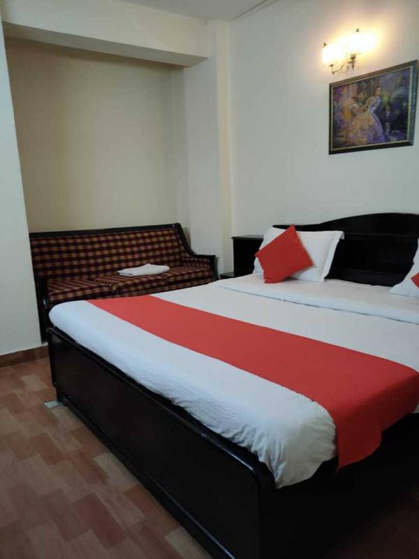 OYO 90834 Hotel New Kingston