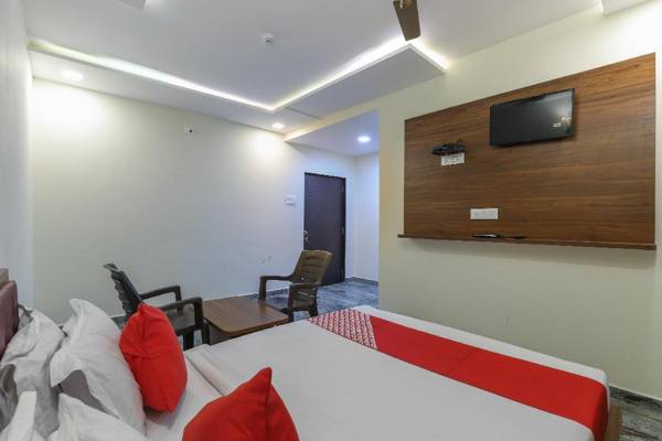 OYO 65742 Hotel Hill Villa