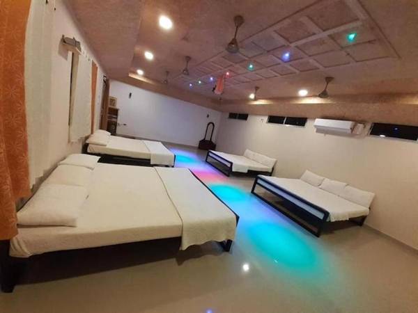 Royal Cottage Anaimalai room 2