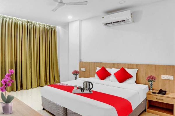 OYO 87781 Hotel Bluemoon