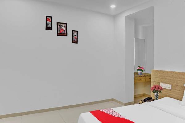 OYO 87781 Hotel Bluemoon