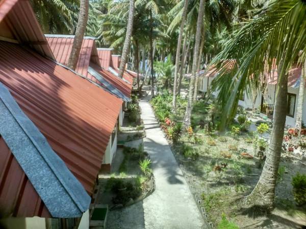 Crossbill Beach Resort