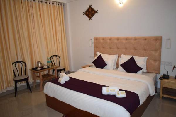 Sundaze Beach Resort