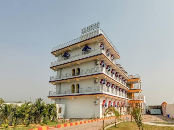 OYO Flagship 77341 Rs Resort