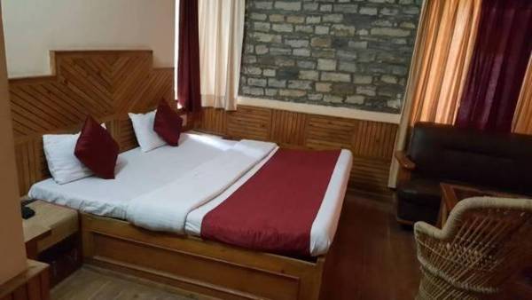 Hotel Devlok International Kasol