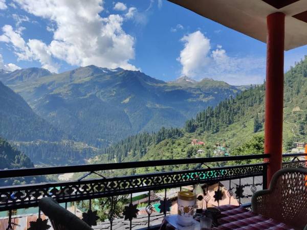 Mountain View Guest House and Cafe