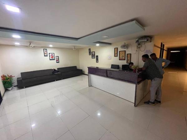 OYO 91042 Hotel Rio Inn