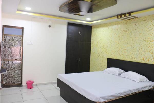 GURUGANESH HOMESTAY