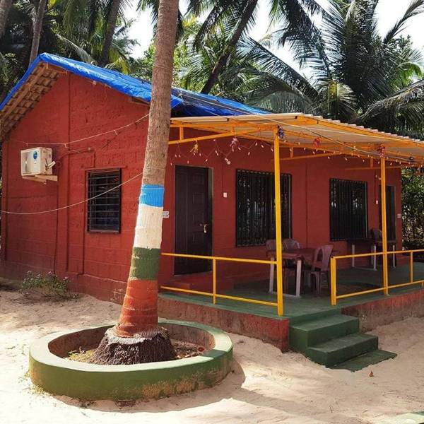 Mayekar's Holiday Home Chivla beach Malvan