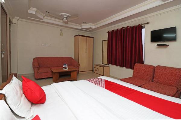 OYO 28130 Hotel Shiva