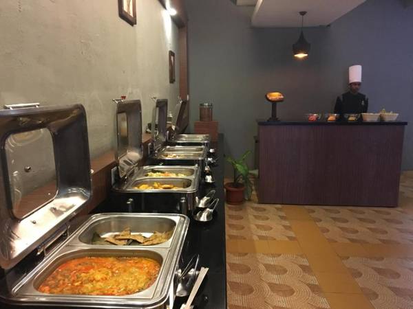 The Mountain Courtyard Thekkady