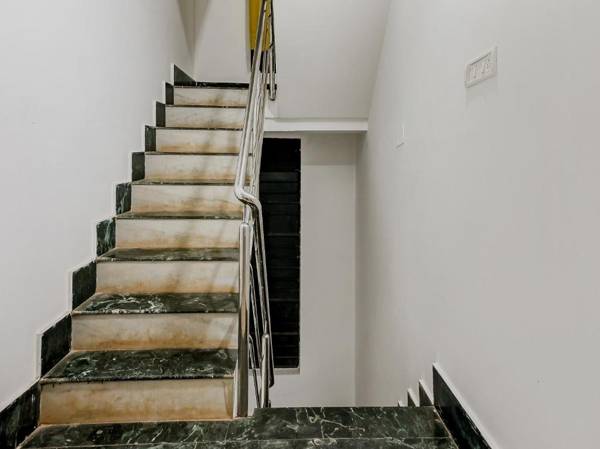 OYO 79828 Moonlight 7