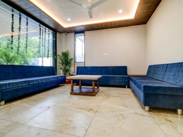 OYO Flagship 77755 Serene Stay Near Aiims Hospital