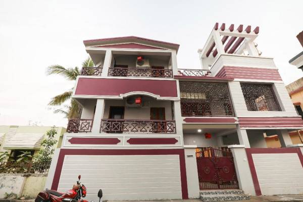 OYO 78096 Shanti Kunja Near ITER College