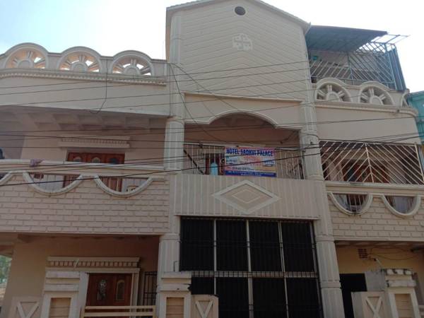 hotel sadhvi palace