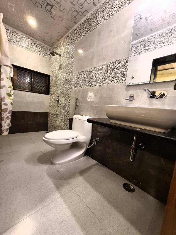 Eminence - Palm Residency