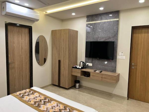 Hotel Natham By Vrinda Nathdwara- 50 Meters From Shreenathji Temple