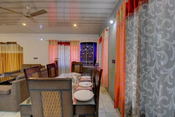 Srinikethana Home Stay with Swimming Pool