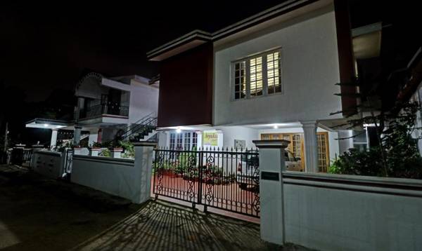 Treebo Trend Avyukta Stay MG Road