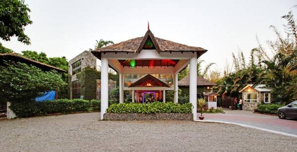 Wood castle Spa & Resort