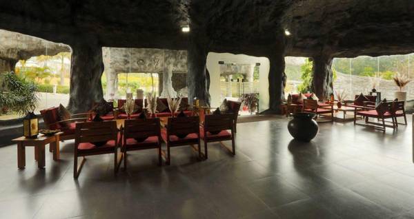 BRYS Caves Resort