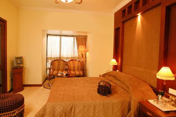 Regant Lake Palace Hotel