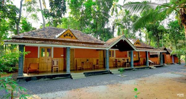 Mundro Green Land by VOYE HOMES