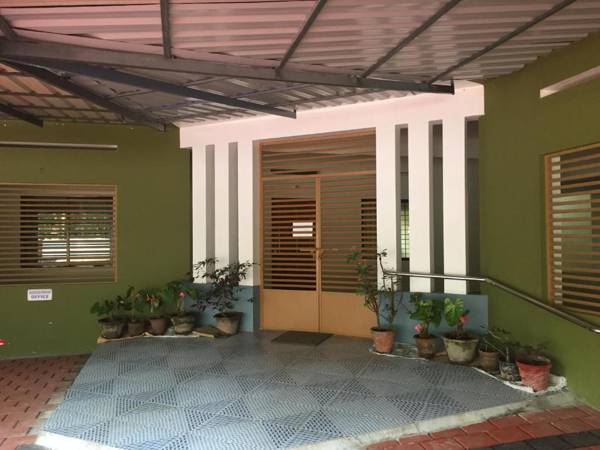 Airavatham Apartments