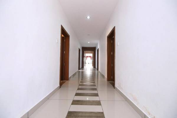 OYO 11374 Hotel Pearl View Residency