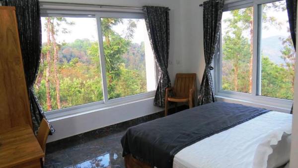 Villa Tesori - Holiday home overlooking a river & waterfalls